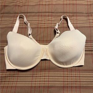 Vanity Fair Cream Underwire Bra